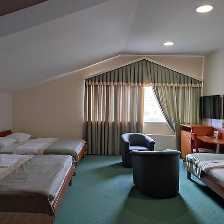 Hotel Bacchus Livno Buitenkant foto