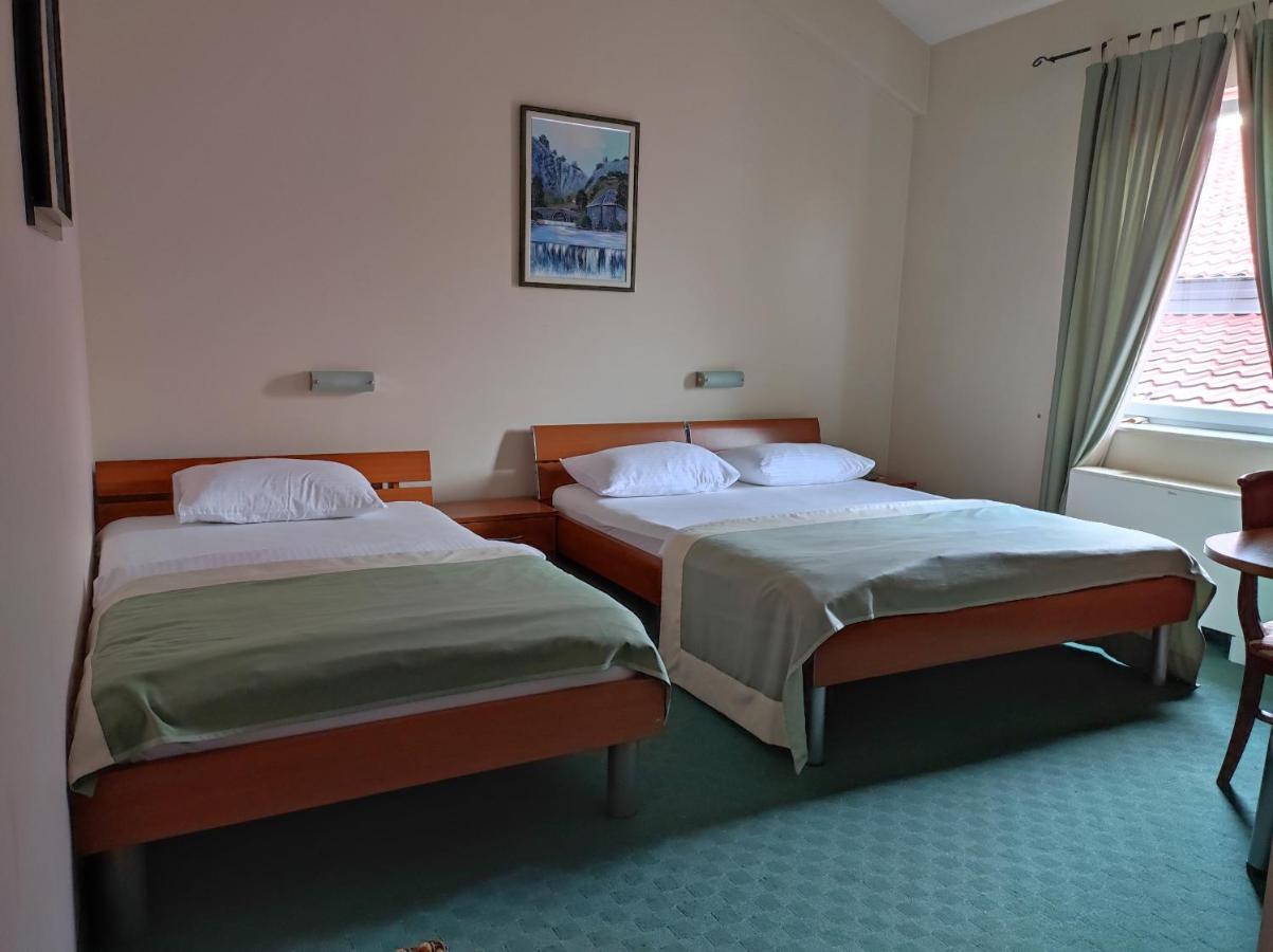 Hotel Bacchus Livno Buitenkant foto